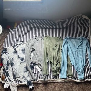 Lot of 4 bodysuits